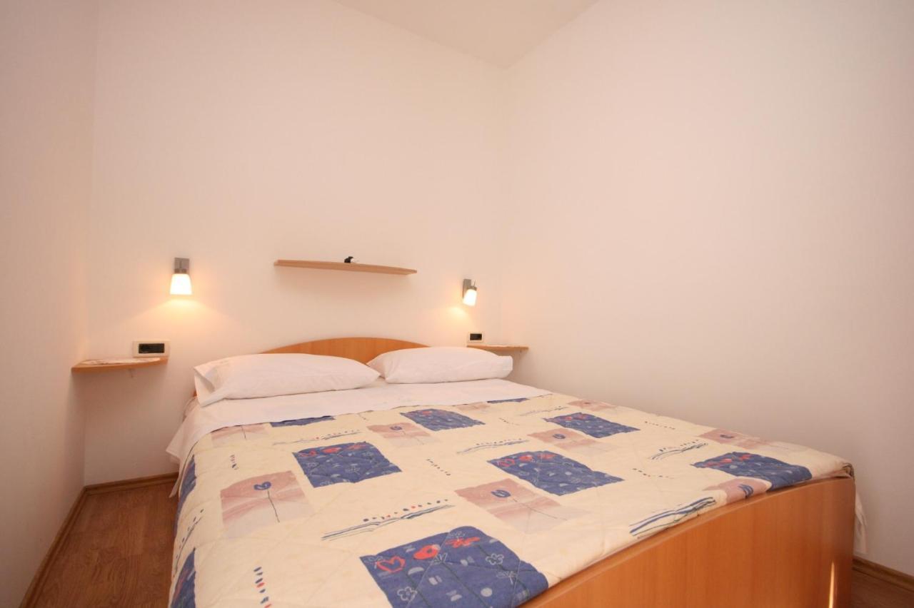 Apartments By The Sea Stara Novalja, Pag - 6301 Exterior photo